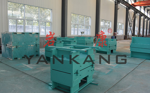 吹塑模具維護保養 巖康自主設計生產吹塑模具