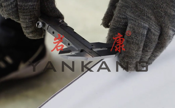 中空吹塑機PLC控制系統