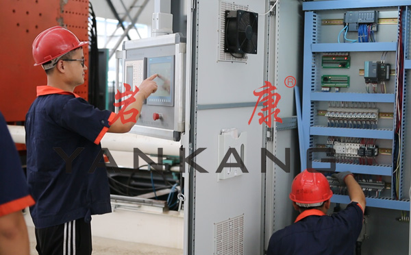 檢查吹塑機(jī)各部分的狀態(tài) 吹塑機(jī)調(diào)試技巧