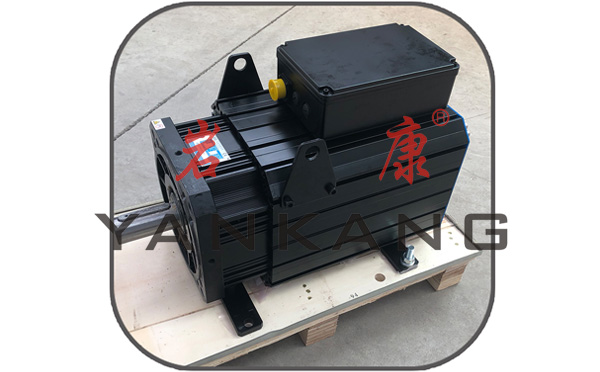 巖康吹塑機(jī)采用伺服電機(jī) 吹塑機(jī)節(jié)能