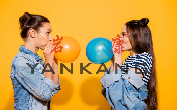 全自動中空吹塑機的生產(chǎn)過程是和吹氣球差不多的 全自動中空吹塑機生產(chǎn)原理及生產(chǎn)過程