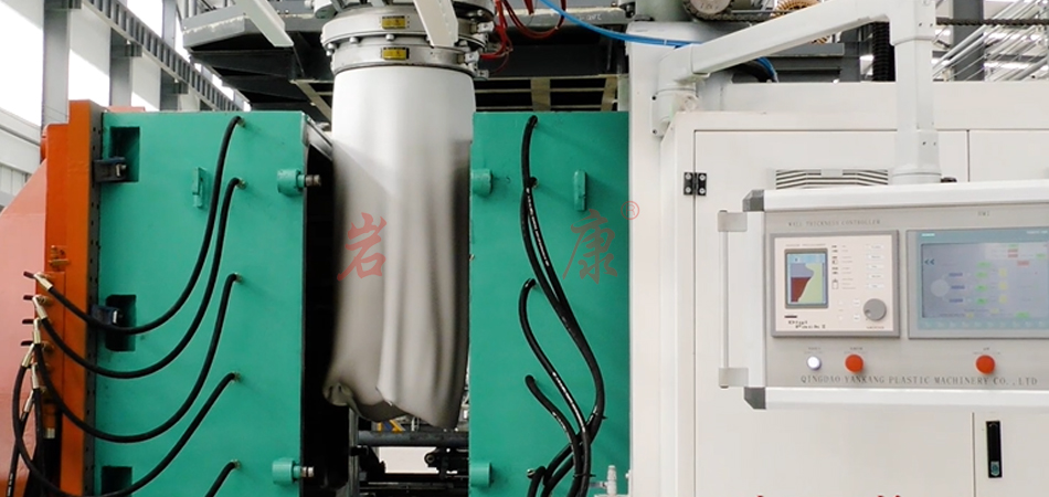 巖康吹塑機成型工藝過程 吹塑機成型工藝過程中的控制要點