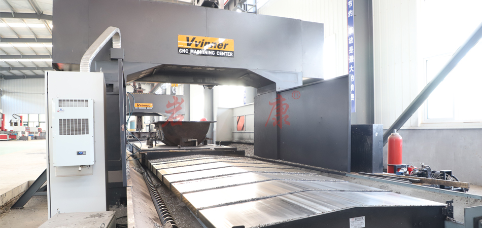 巖康中空吹塑成型模具生產(chǎn) 中空吹塑成型模具的特點及優(yōu)勢