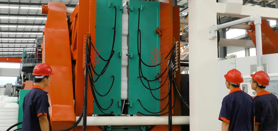 塑料吹塑機設備使用方法