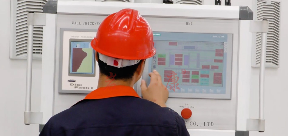 吹塑機壁厚控制器的方法 吹塑機壁厚控制器的工作原理